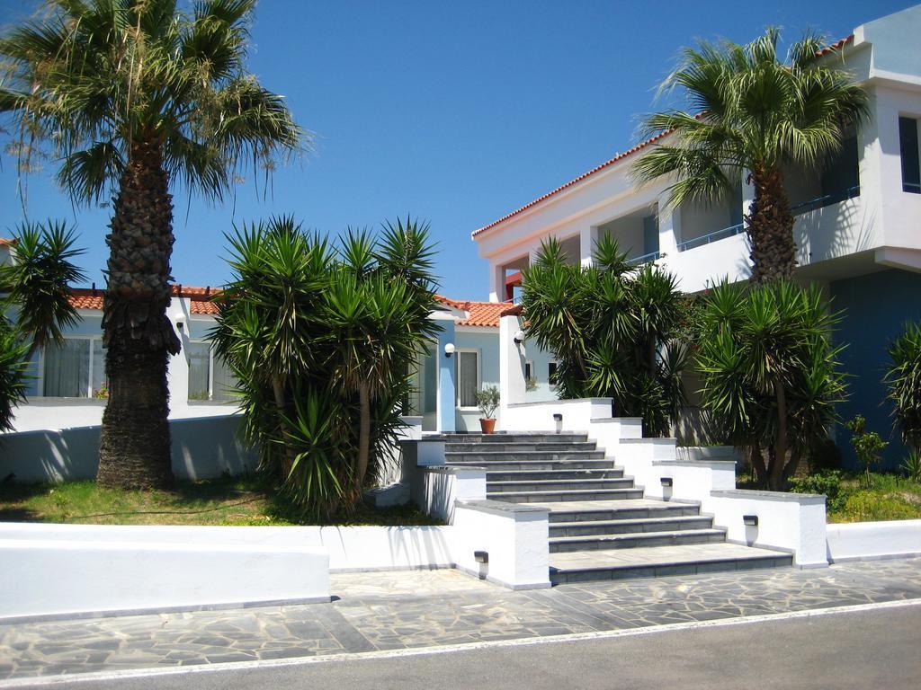 Zefiros Beach Hotel Mykali Exterior photo