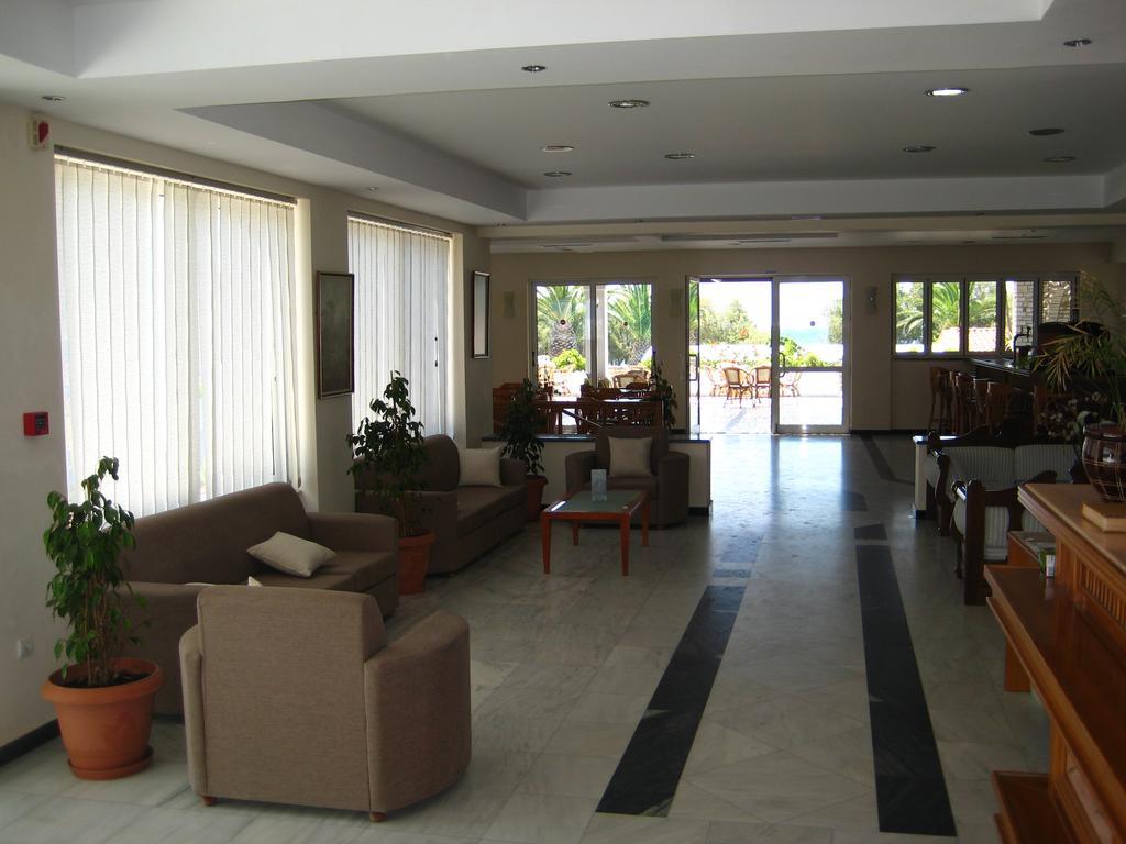 Zefiros Beach Hotel Mykali Exterior photo